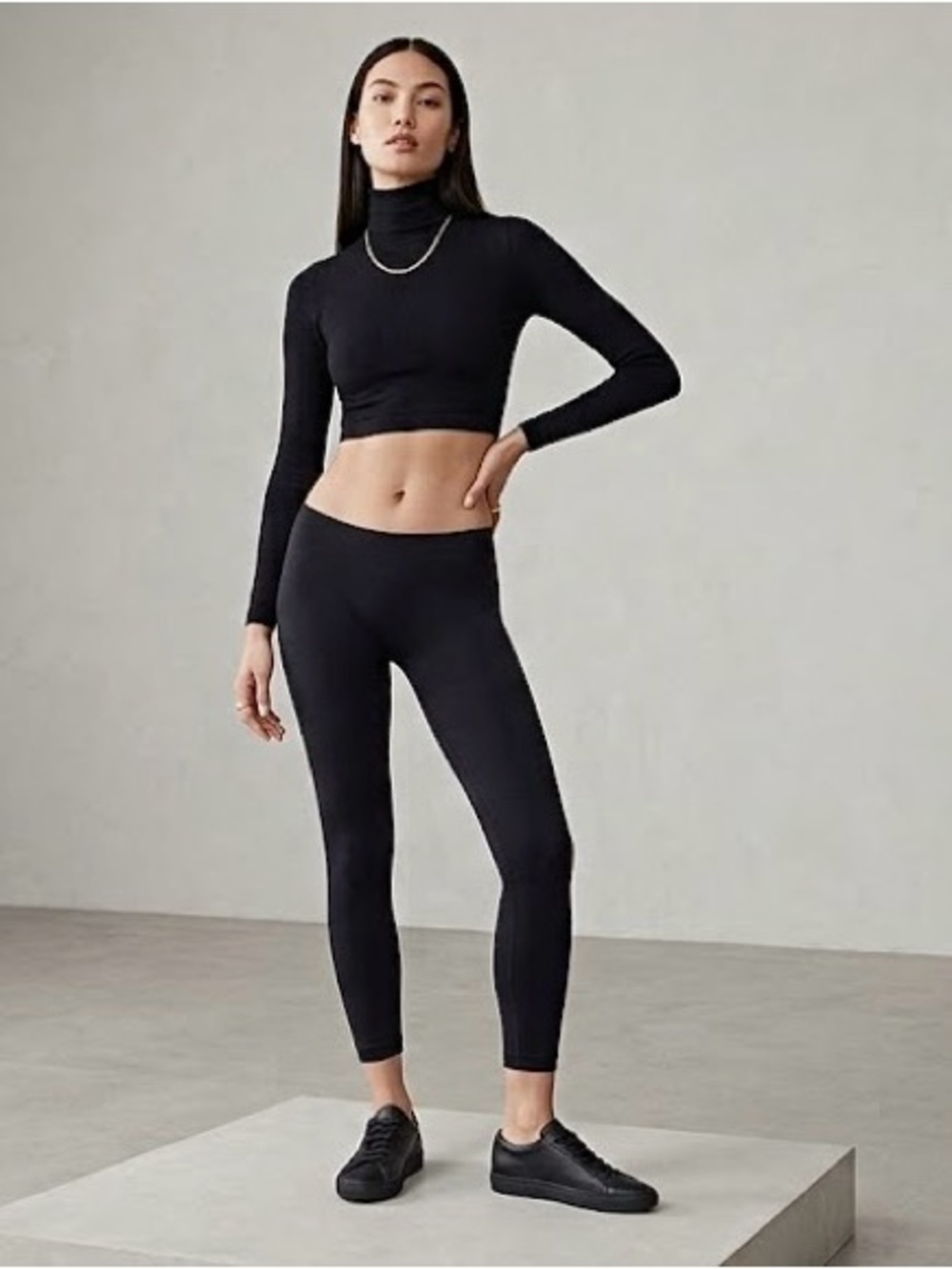 NEW Size XS/S Elie Tahari Marena Seamless Black Ankle Length Stretch Legging